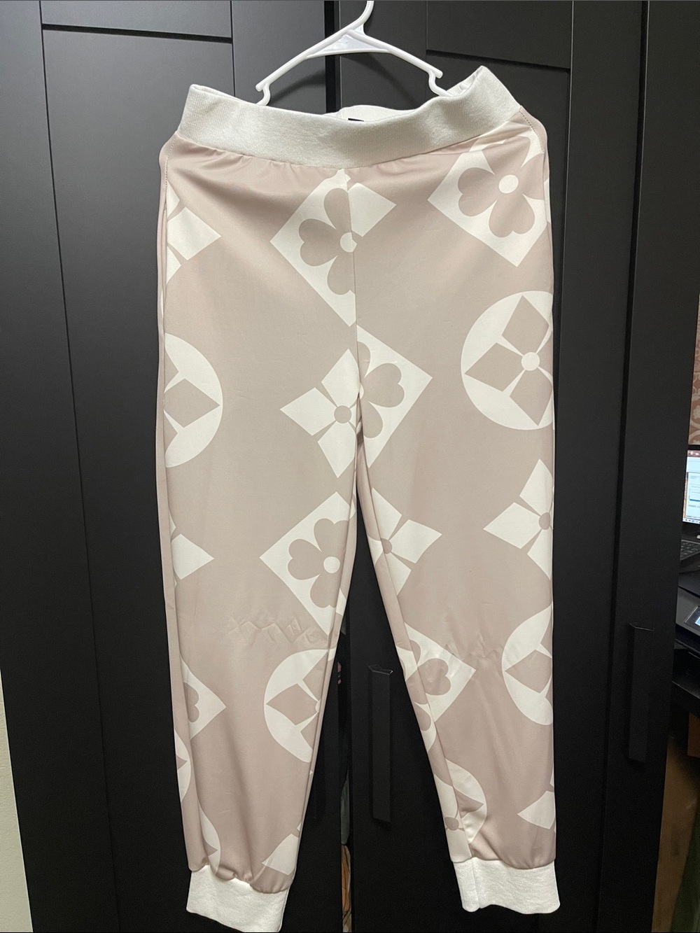 Kids Neutral Pink Logo-Print Jogger Pants